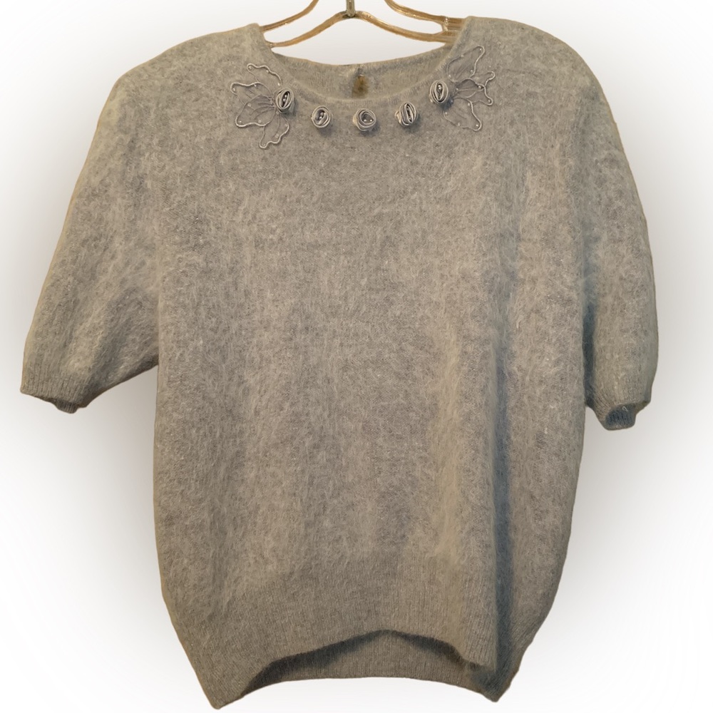 Beautiful retro Angora wool rose detailed sweater